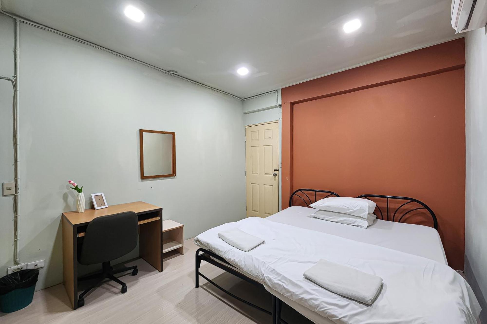 Freesia Saladaeng Silom Apartments Bangkok Eksteriør bilde