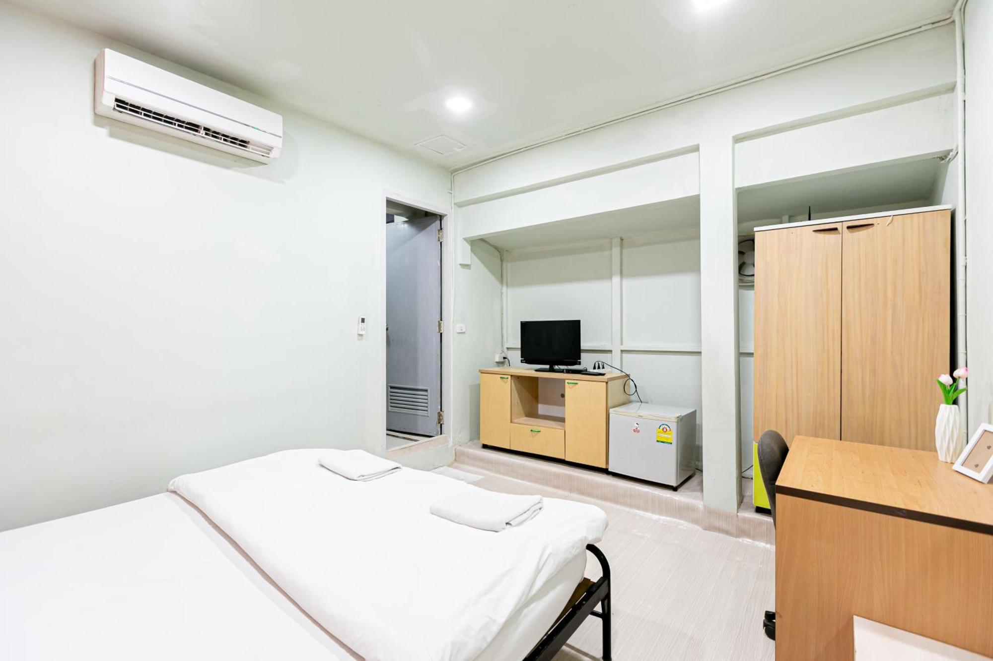 Freesia Saladaeng Silom Apartments Bangkok Eksteriør bilde