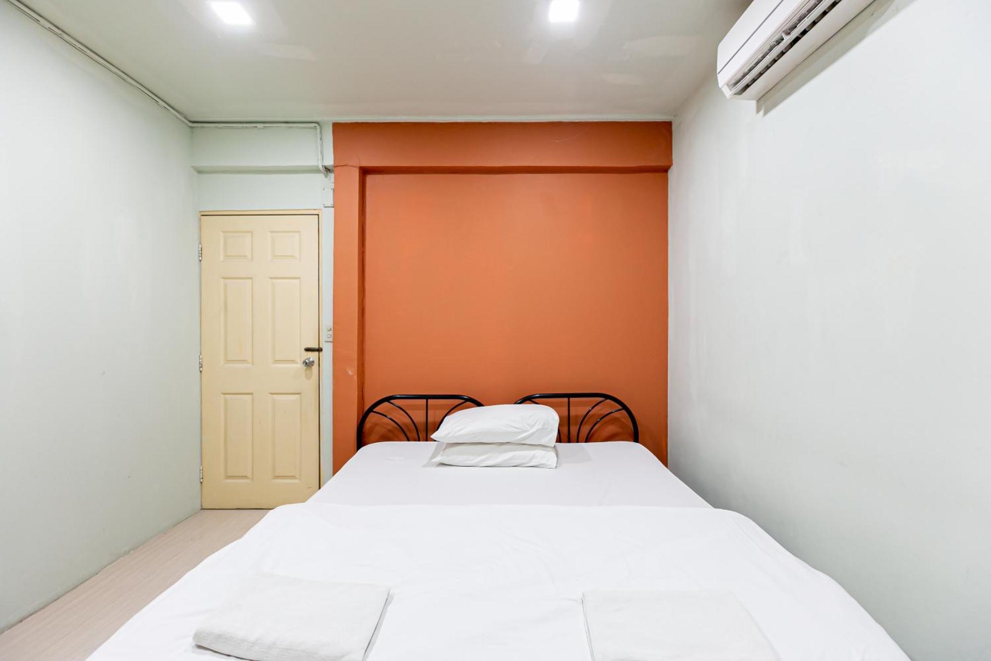 Freesia Saladaeng Silom Apartments Bangkok Eksteriør bilde